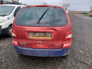 bontott RENAULT SCÉNIC I Rádió / CD