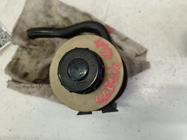 bontott RENAULT SCÉNIC I Szervóolaj Tartály