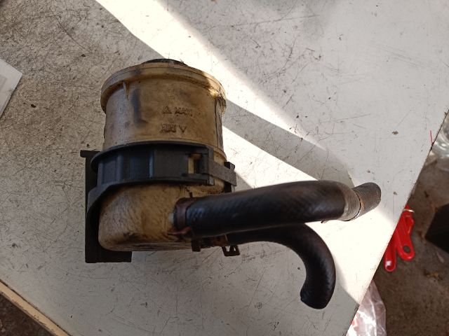 bontott RENAULT SCÉNIC I Szervóolaj Tartály