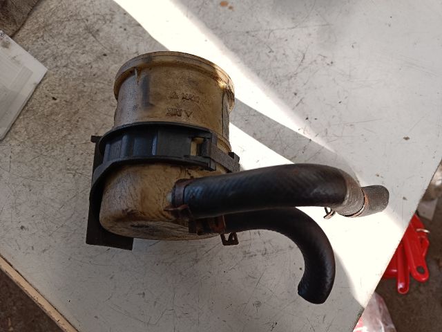 bontott RENAULT SCÉNIC I Szervóolaj Tartály