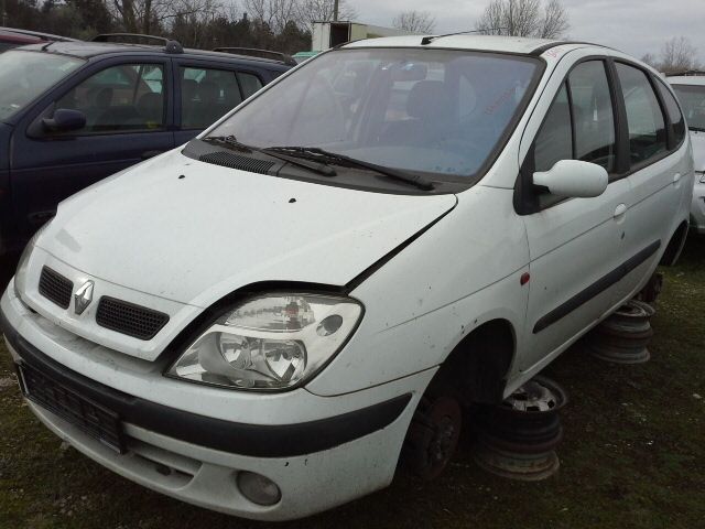 bontott RENAULT SCÉNIC I Tartó Bak