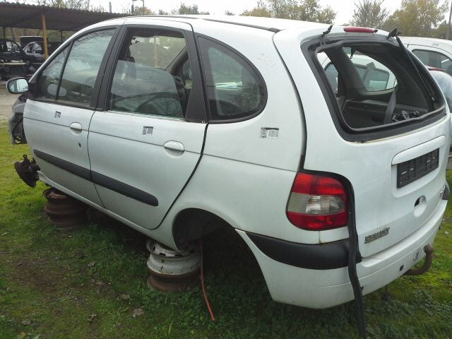 bontott RENAULT SCÉNIC I Tartó Bak