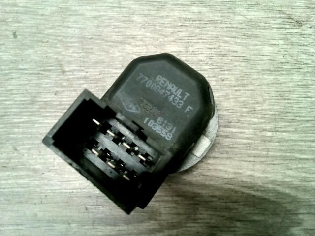 bontott RENAULT SCÉNIC I Tükör Kapcsoló