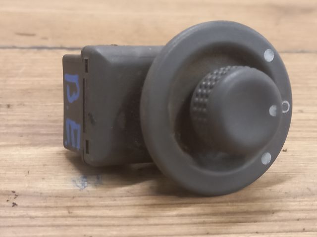 bontott RENAULT SCÉNIC I Tükör Kapcsoló