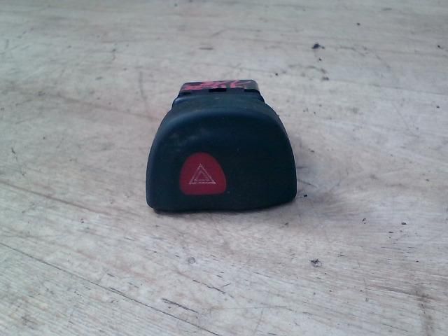 bontott RENAULT SCÉNIC I Vészvillogó Kapcsoló