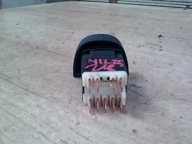 bontott RENAULT SCÉNIC I Vészvillogó Kapcsoló