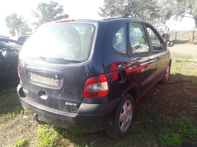 bontott RENAULT SCÉNIC I Vonóhorog