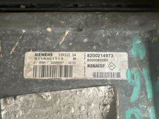 bontott RENAULT SCÉNIC II Motorvezérlő