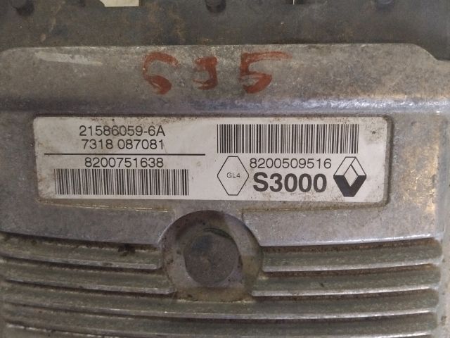 bontott RENAULT SCÉNIC II Motorvezérlő