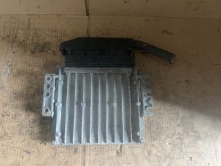 bontott RENAULT SCÉNIC II Motorvezérlő