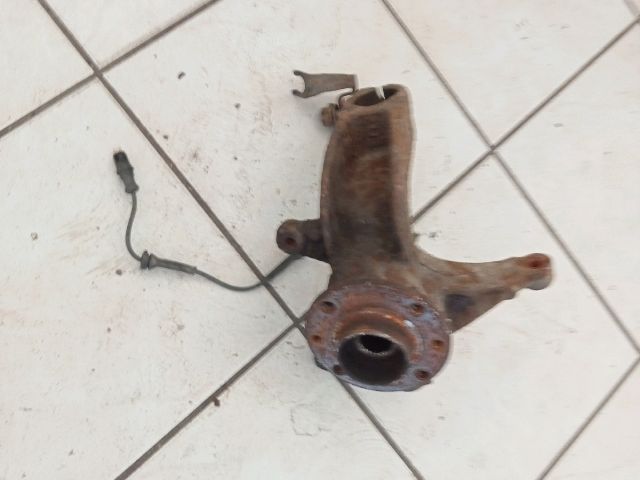 bontott RENAULT SCÉNIC II Bal első Csonkállvány Kerékaggyal