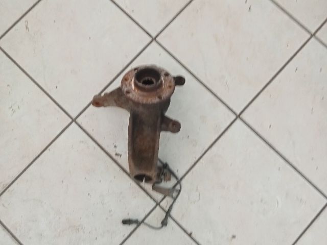 bontott RENAULT SCÉNIC II Bal első Csonkállvány Kerékaggyal