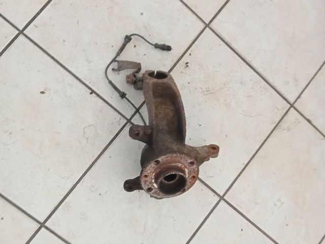 bontott RENAULT SCÉNIC II Bal első Csonkállvány Kerékaggyal