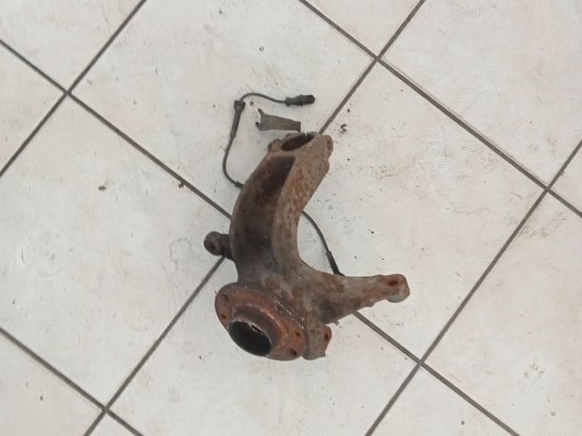 bontott RENAULT SCÉNIC II Bal első Csonkállvány Kerékaggyal