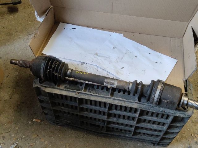 bontott RENAULT SCÉNIC II Bal Féltengely