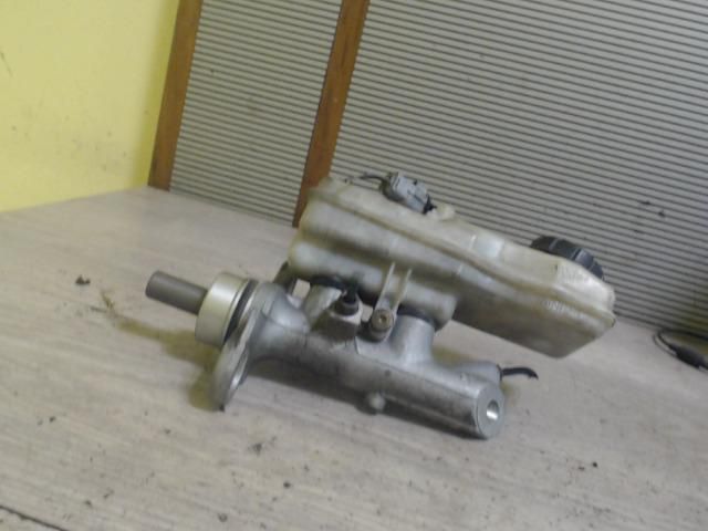 bontott RENAULT SCÉNIC II Főfékhenger