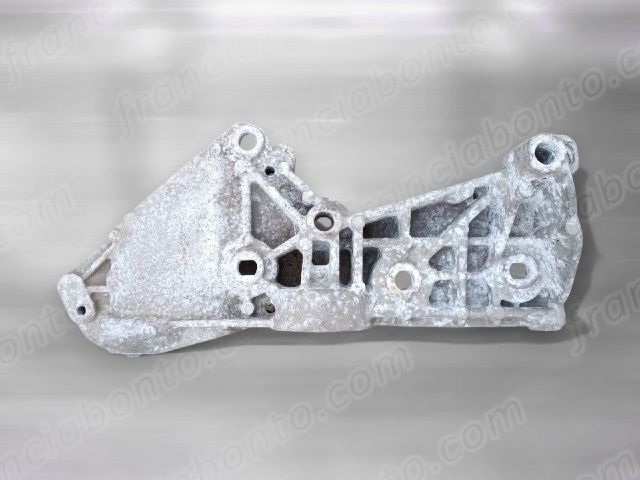 bontott RENAULT SCÉNIC II Generátor Tartó Bak