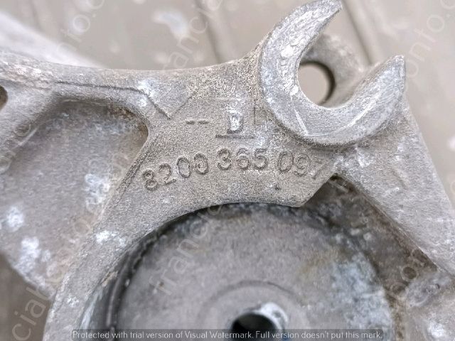 bontott RENAULT SCÉNIC II Generátor Tartó Bak