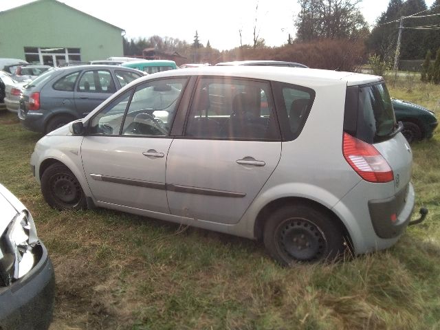 bontott RENAULT SCÉNIC II Hátsó Futómű (Részeivel)