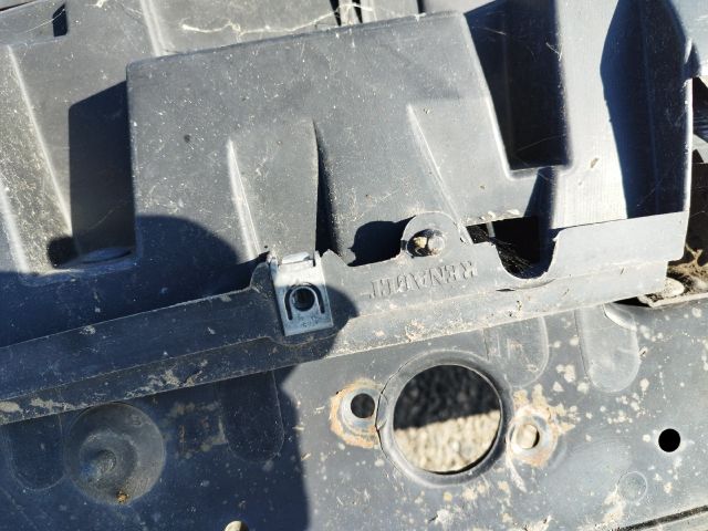 bontott RENAULT SCÉNIC II Homlokfal (Üres lemez)