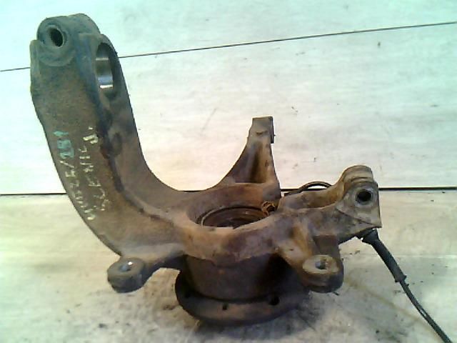 bontott RENAULT SCÉNIC II Jobb első Csonkállvány Kerékaggyal