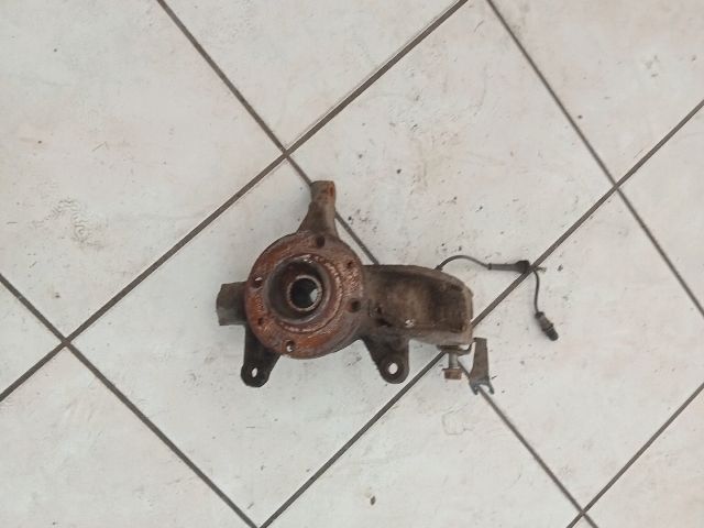 bontott RENAULT SCÉNIC II Jobb első Csonkállvány Kerékaggyal