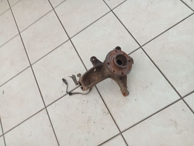 bontott RENAULT SCÉNIC II Jobb első Csonkállvány Kerékaggyal