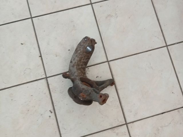 bontott RENAULT SCÉNIC II Jobb első Csonkállvány Kerékaggyal