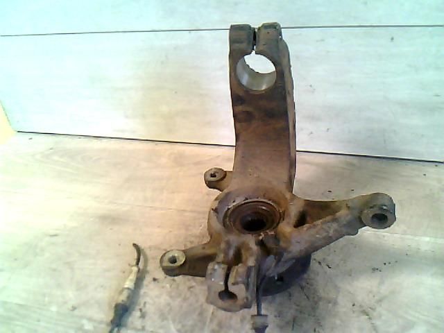 bontott RENAULT SCÉNIC II Jobb első Csonkállvány Kerékaggyal