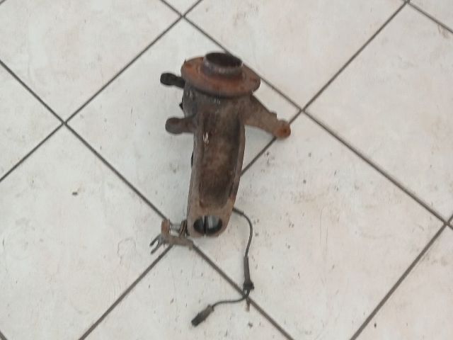 bontott RENAULT SCÉNIC II Jobb első Csonkállvány Kerékaggyal