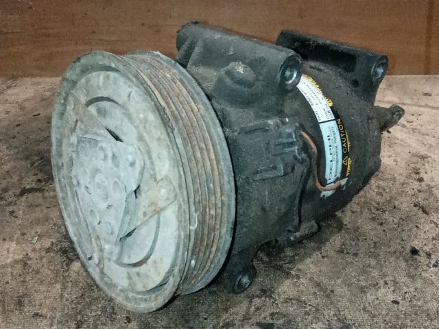 bontott RENAULT SCÉNIC II Klímakompresszor