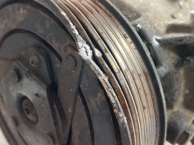 bontott RENAULT SCÉNIC II Klímakompresszor