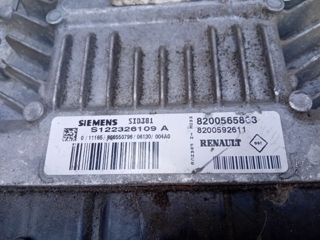 bontott RENAULT SCÉNIC II Motorvezérlő