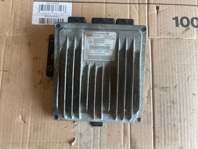 bontott RENAULT SCÉNIC II Motorvezérlő