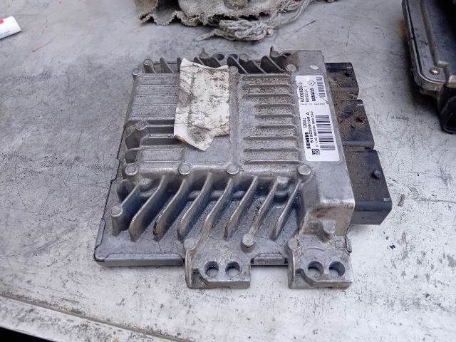 bontott RENAULT SCÉNIC II Motorvezérlő
