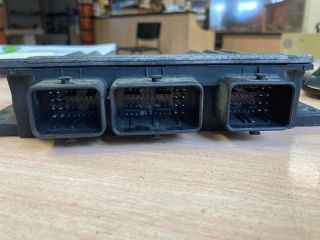 bontott RENAULT SCÉNIC II Motorvezérlő