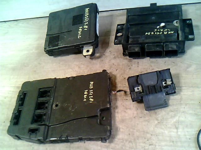 bontott RENAULT SCÉNIC II Motorvezérlő