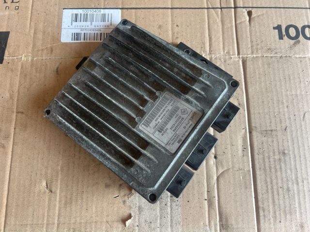 bontott RENAULT SCÉNIC II Motorvezérlő