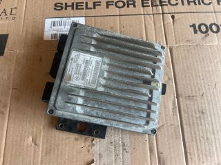 bontott RENAULT SCÉNIC II Motorvezérlő