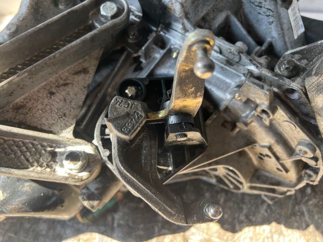 bontott RENAULT SCÉNIC II Váltó (Mechanikus)