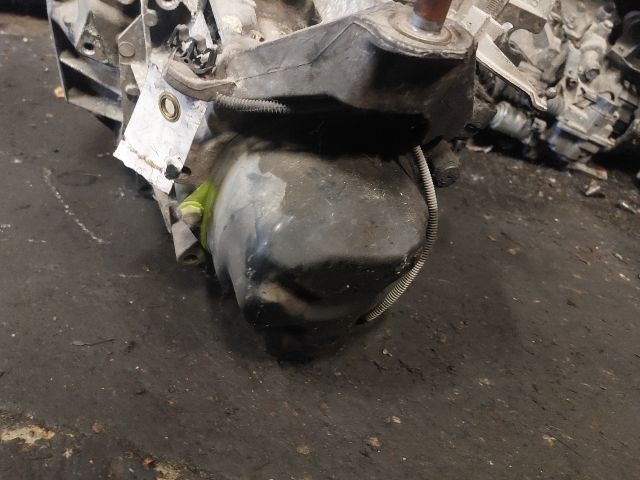 bontott RENAULT SCÉNIC II Váltó (Mechanikus)