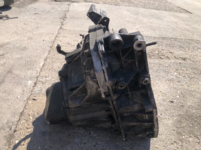 bontott RENAULT SCÉNIC II Váltó (Mechanikus)
