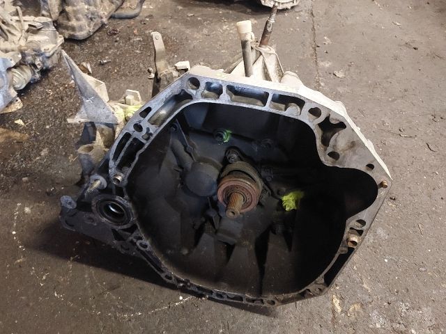 bontott RENAULT SCÉNIC II Váltó (Mechanikus)