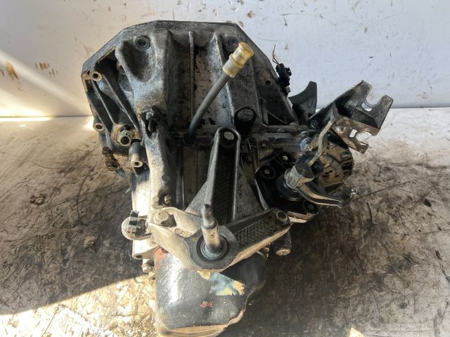 bontott RENAULT SCÉNIC II Váltó (Mechanikus)