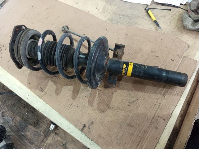 bontott RENAULT SCÉNIC II Bal első Gólyaláb (Lengécsillapító, Rugó)