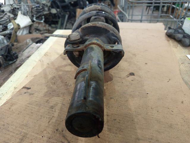 bontott RENAULT SCÉNIC II Bal első Gólyaláb (Lengécsillapító, Rugó)