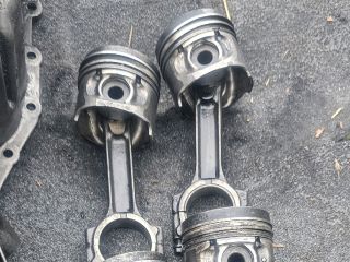 bontott RENAULT SCÉNIC II Dugattyú és Hajtókar