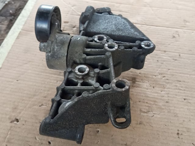 bontott RENAULT SCÉNIC II Generátor Tartó Bak