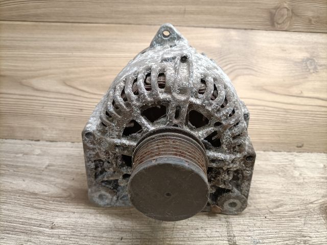 bontott RENAULT SCÉNIC II Generátor