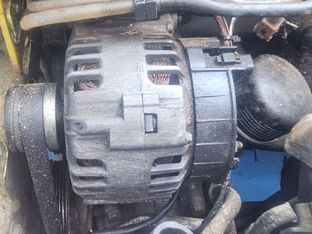 bontott RENAULT SCÉNIC II Generátor